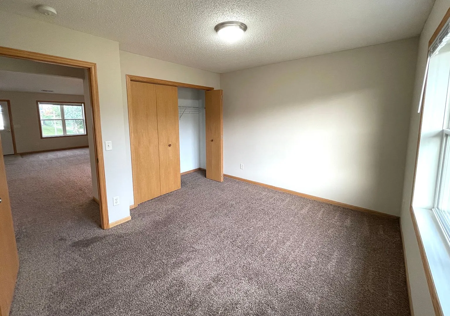 2 bed, 1.5 bath, 1102 sqft, $1,750 — Photo 3