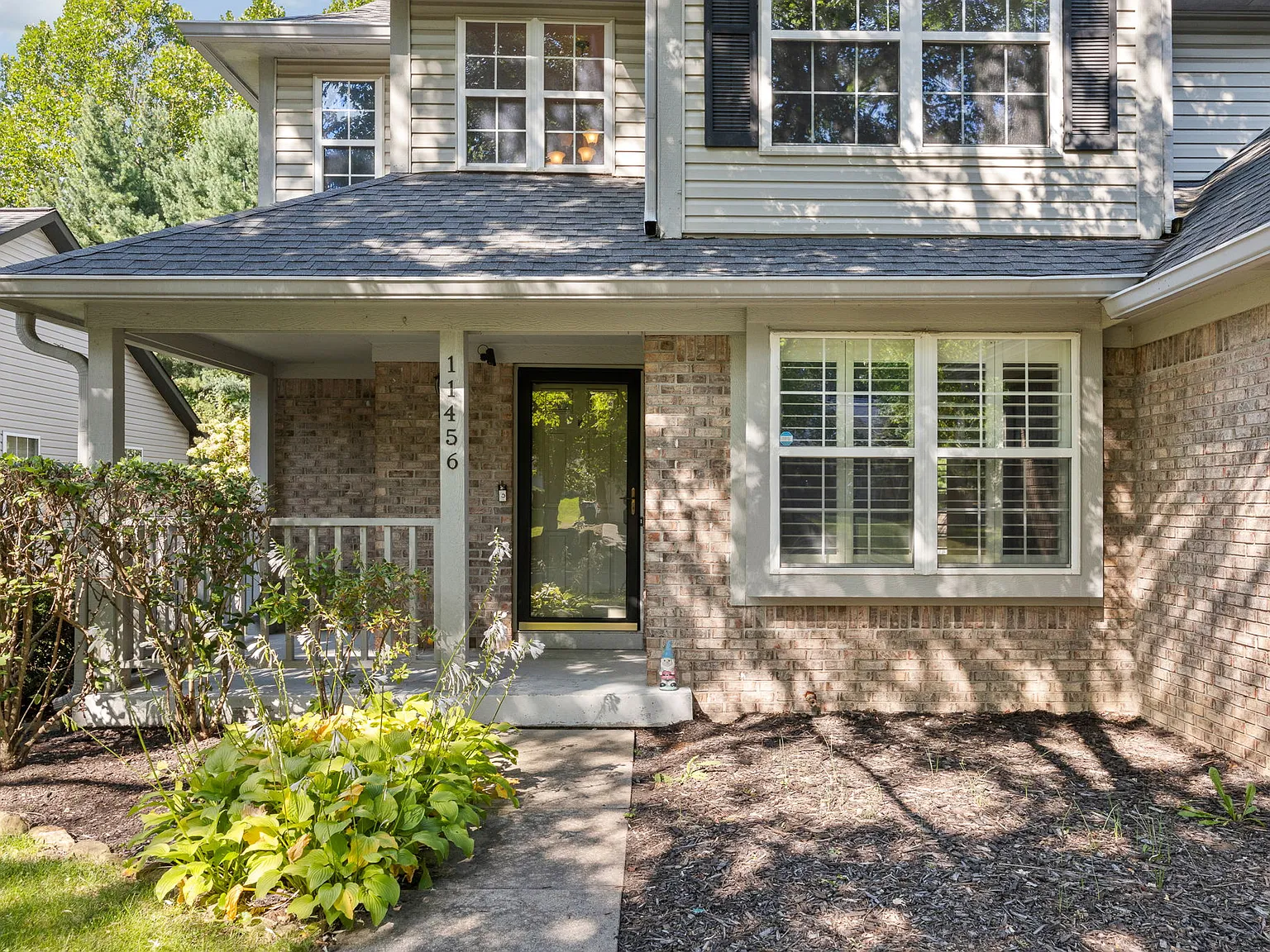 3 bed, 2.5 bath, 2688 sqft, $3,050 — Photo 4