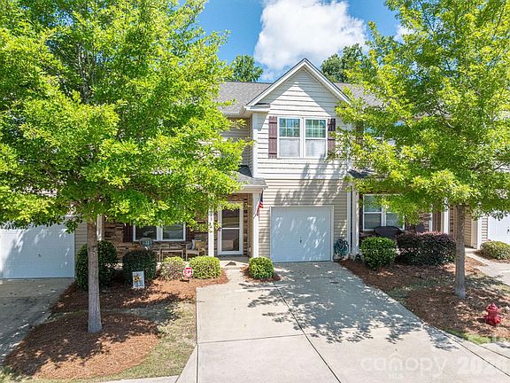 3rd image of 4043 Creekstone Trce