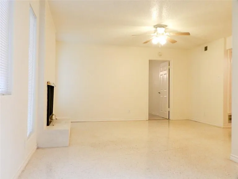 3713 Meredith St — Photo 15