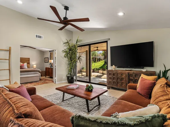 48915 Mariposa Dr, Palm Desert, CA 92260