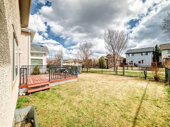 264 N Everwillow Grn SW, Calgary, AB T2Y 4V9