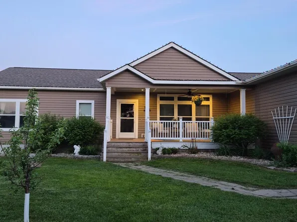 768 6th Ave, Walcott, ND 58077