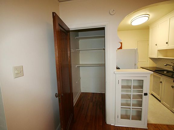 5th image of 1407 E 10th Ave #16