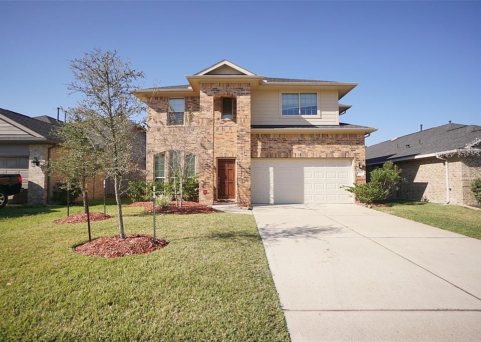 1st image of 15703 Whispering Green Dr