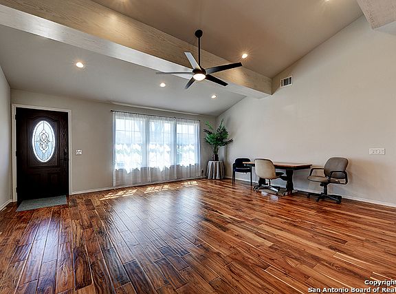 5th image of 2844 Morningside Dr