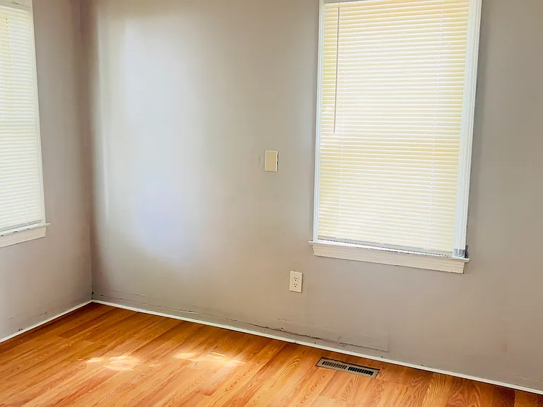 8209 Orchard Ave — Photo 11