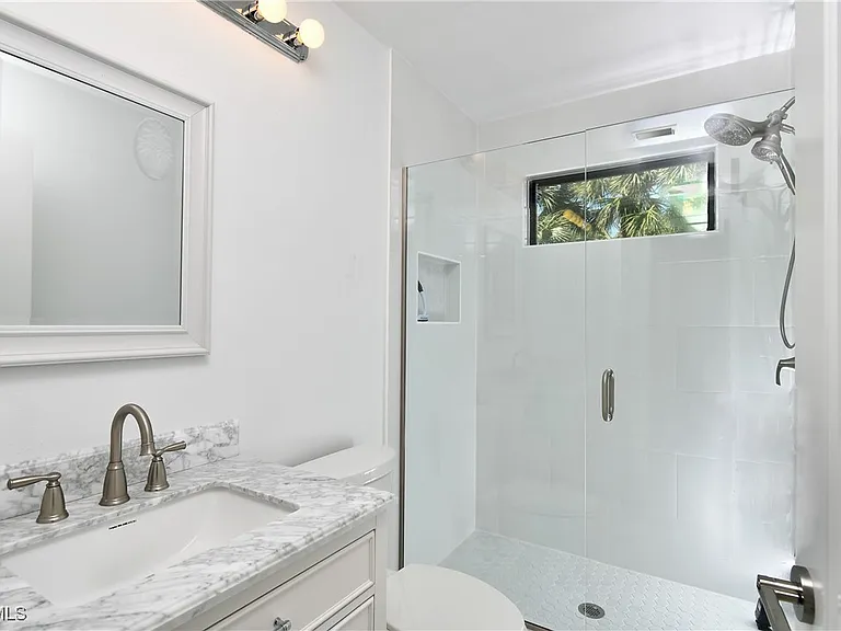 17502 Island Inlet Ct — Photo 18