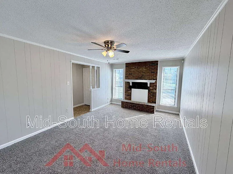 3 bed, 2.0 bath, 1032 sqft, $1,250 — Photo 4