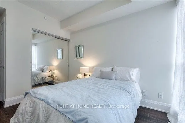 120 Harrison Garden Blvd #716 — Photo 14
