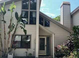 2304 Triad Ln, Tampa, FL 33618