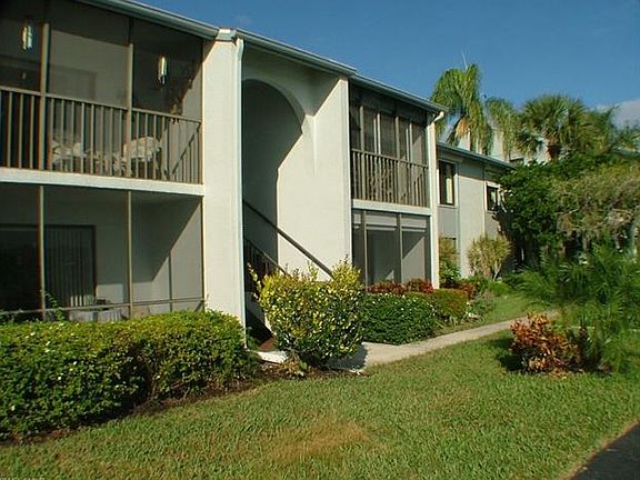 3rd image of 4761 Lakeside Club Blvd APT 13
