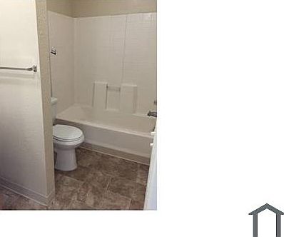 4th image of 2080 Newport Blvd APT 226
