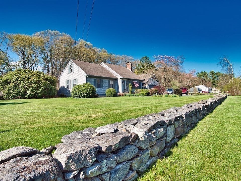 21 Lantern Ln, MA 02743 Zillow