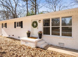 1522 Chris Dr, Benton, AR 72015