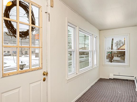 2nd image of 32 Crystal Avenue