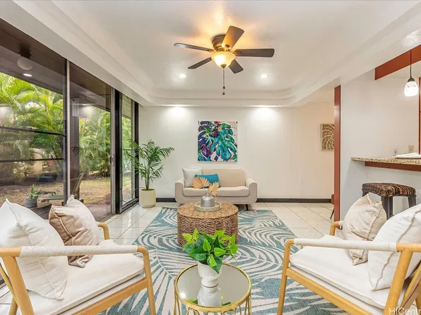 98-380 Koauka Loop APT 304, Aiea, HI 96701