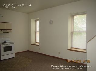 312 South St APT 4, Waukesha, WI 53186