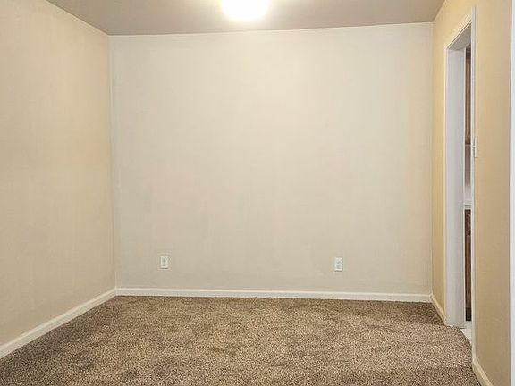 2nd image of 5555 Springvale Rd #5569