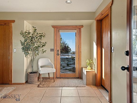 5th image of 311 Donegal Dr