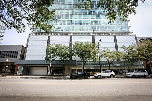 1845 S Michigan Ave Photo 1