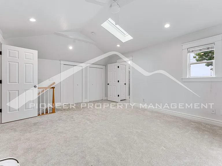 3256 Meade St — Photo 21