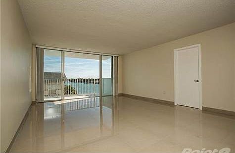 4th image of 5838 Collins Av 3f #3F