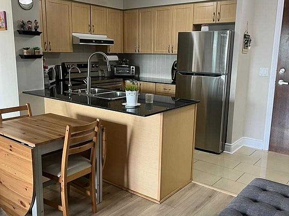 4th image of 7 N Park Rd #1012