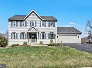 1310 Cedar Ave, East Earl, PA 17519