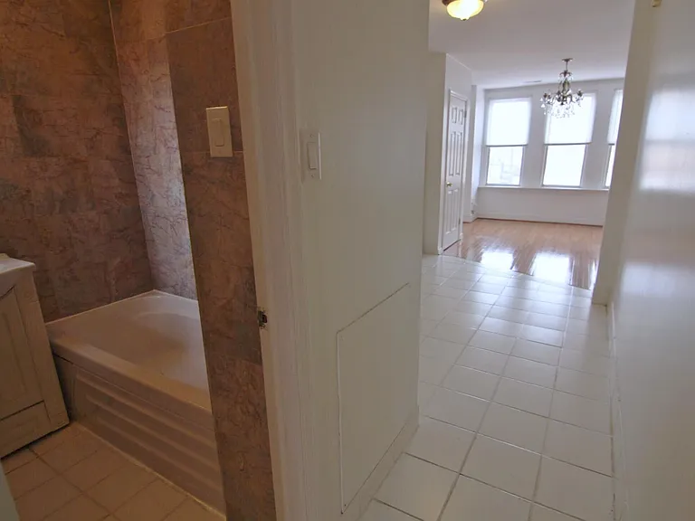 912 Snyder Ave #2 — Photo 24