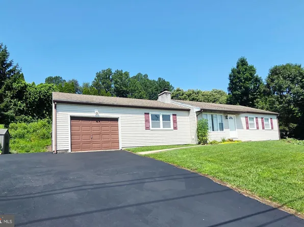 362 Hain Rd, Sinking Spring, PA 19608