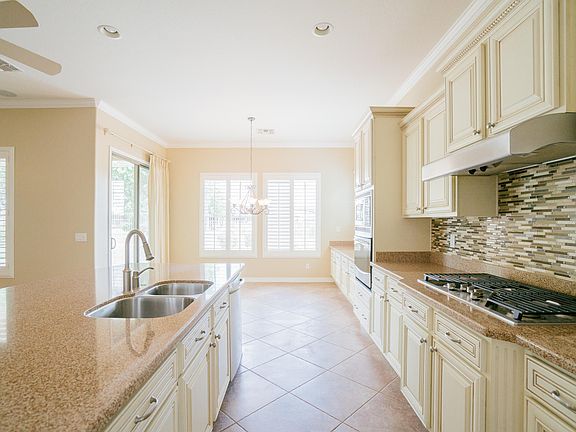 2nd image of 19230 W Georgia Ave