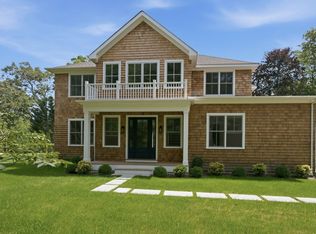 12 Red Creek Rd, Hampton Bays, NY 11946