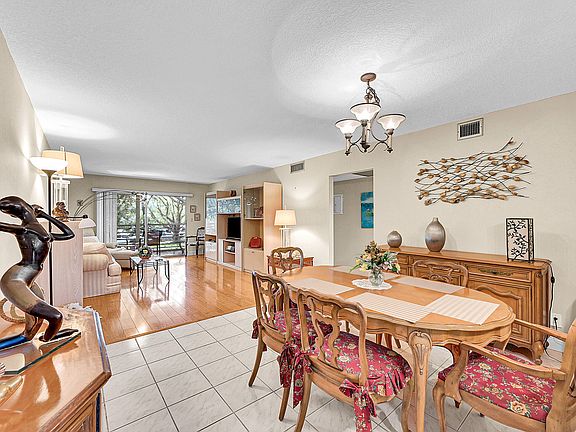 2nd image of 2102 Lucaya Bend #D2