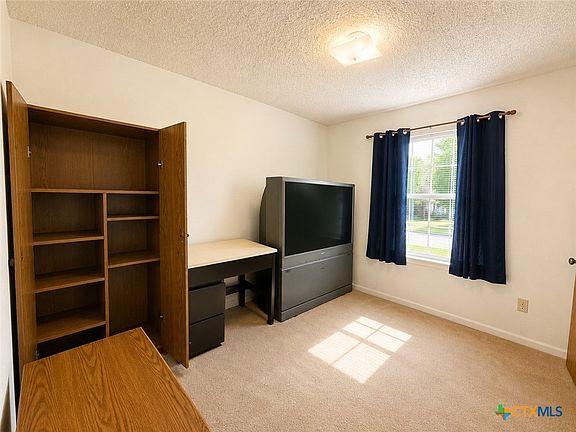 5th image of 1808 Hill St