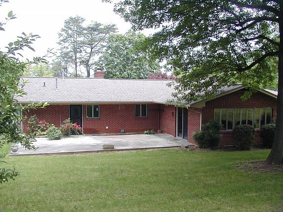 2nd image of 7034 Stockton Dr