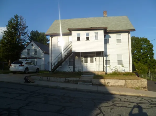 87 High St APT 3, Milford, MA 01757