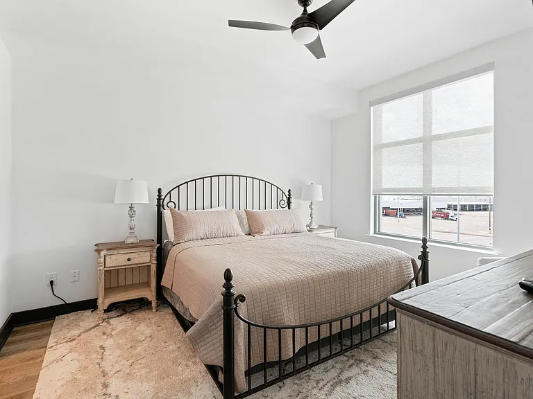 5 Gadsdenboro St #509 — Photo 7