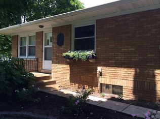 104 E Kauffman St, Congerville, IL 61729