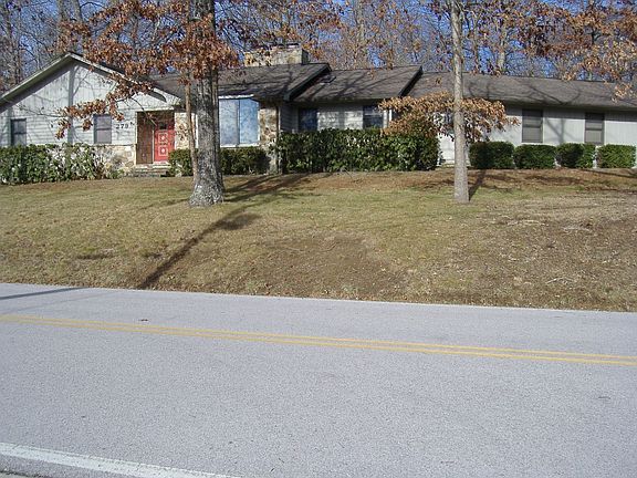 2nd image of 279 Lakewood Dr