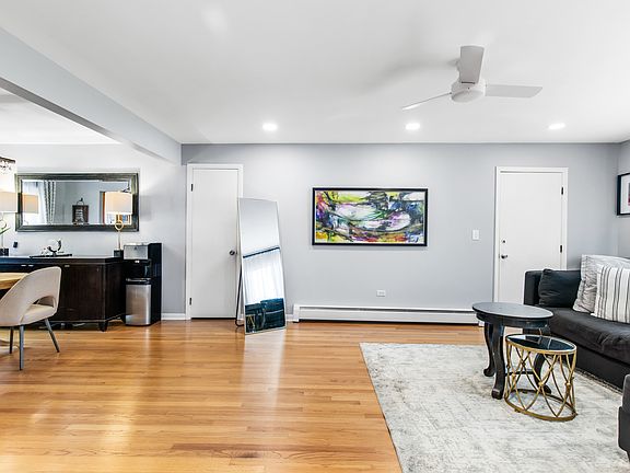 4th image of 6817 N Olmsted Ave #201