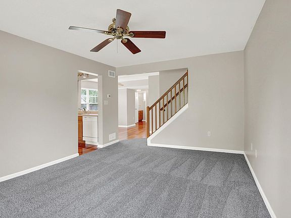 2nd image of 1556 Macintosh Way