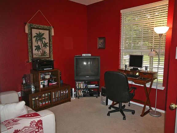4th image of 2716 Cypress Point Dr