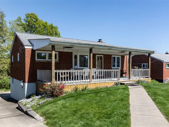 6382 Crestview Dr, South Park, PA 15129