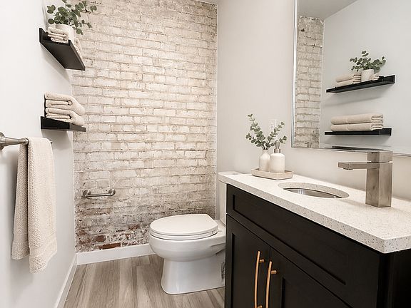 4th image of 3450 J St #128