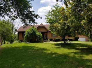 13718 Proctor Dr, Kearney, MO 64060