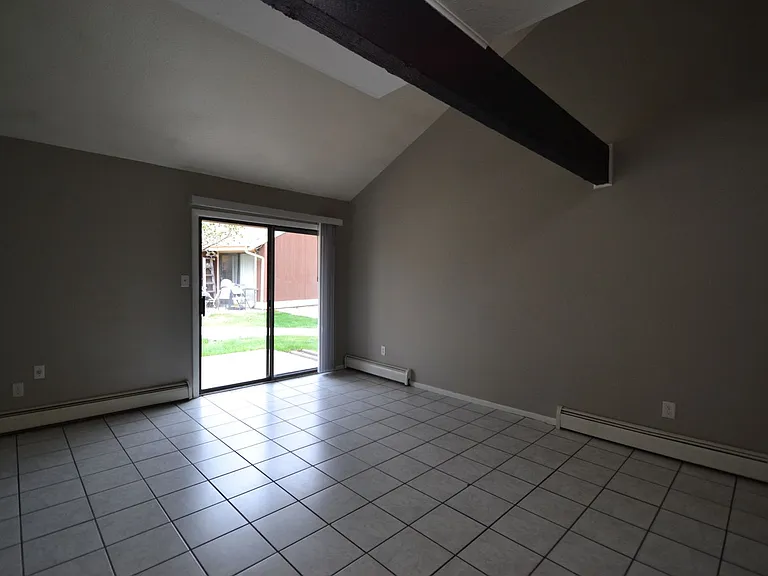 4417 N Carefree Cir — Photo 8
