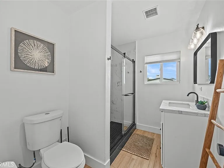 55585 Onaga Trl — Photo 21