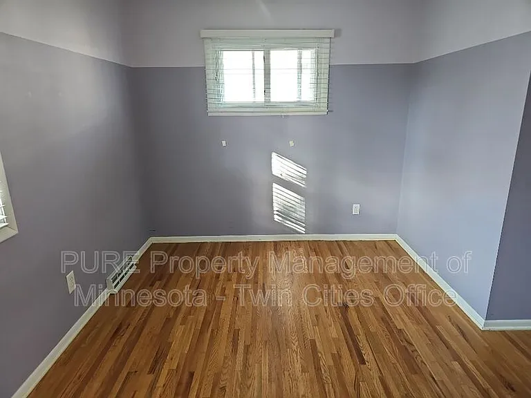 1617 Flag Ave N — Photo 7