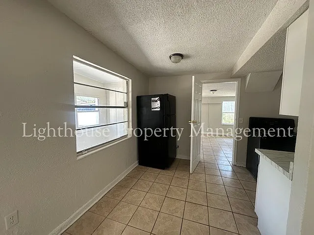 1490 W 33rd St — Photo 15